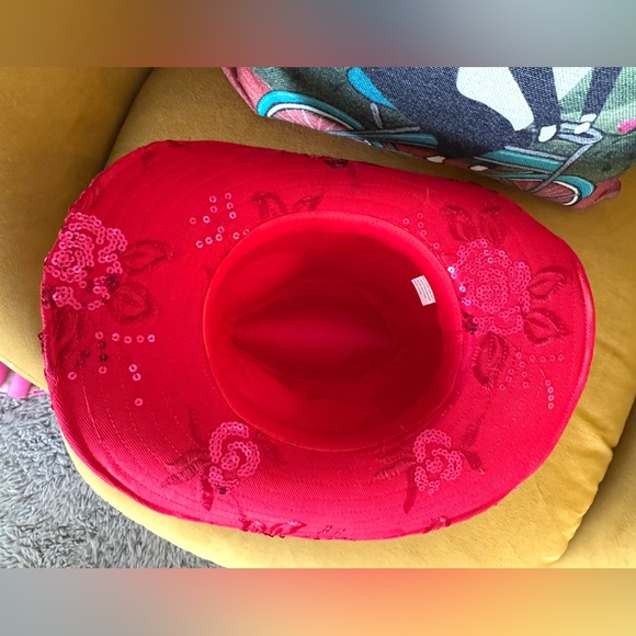Red Sequined Rose Embroidered Cowboy Hat - Picture 7 of 11